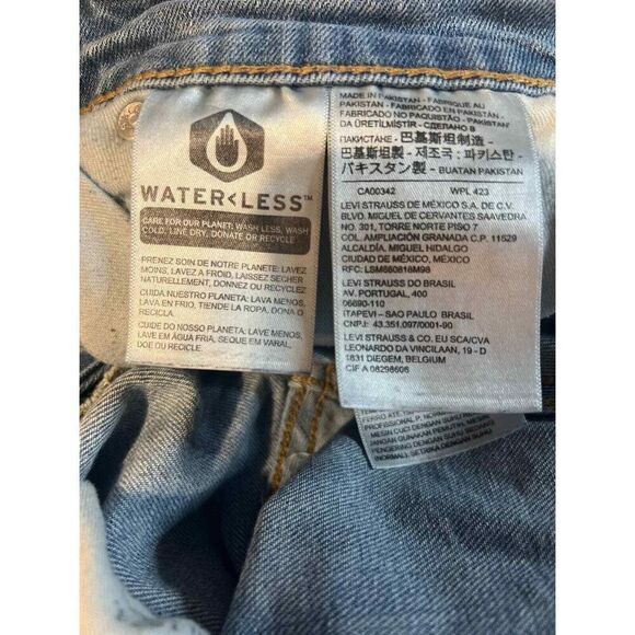 Levi’s Jeans  - Picture 4 of 6